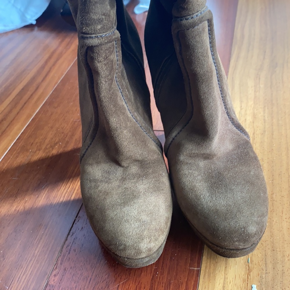 Knee high brown suede boots - Picture 7 of 9